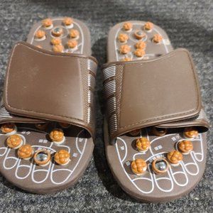 Massage slippers